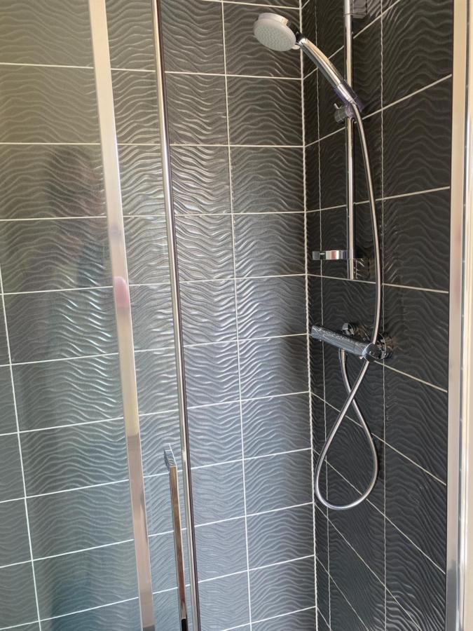 Wellington View One En Suite Shower And Super King Bed Luaran gambar